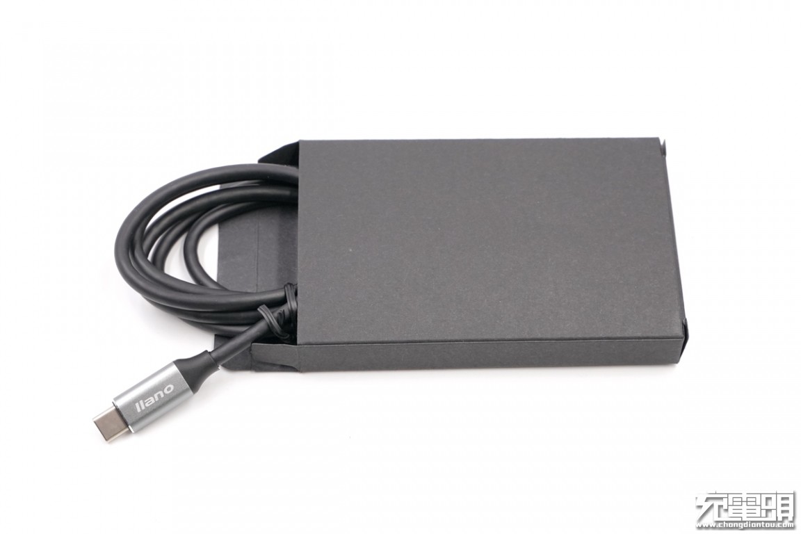 绿巨能22.5瓦充电器,绿巨能18w移动电源评测