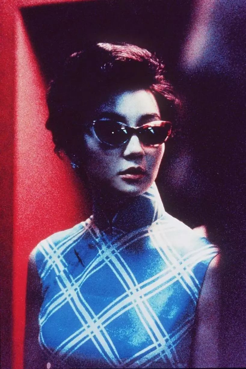 她是那个最会拍女人电影的王家卫的最新的王氏女郎