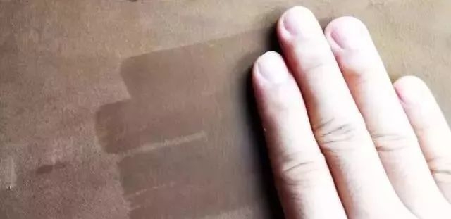 疯马皮是马皮吗,疯马皮怎么有光泽