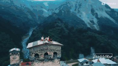 环游世界情侣,环游世界夫妻赚了十个亿