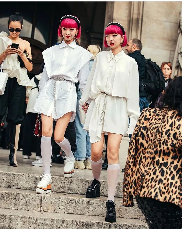 欧阳娜娜、宋妍霏都在戴的宽发带，简直是秃头女孩的救星