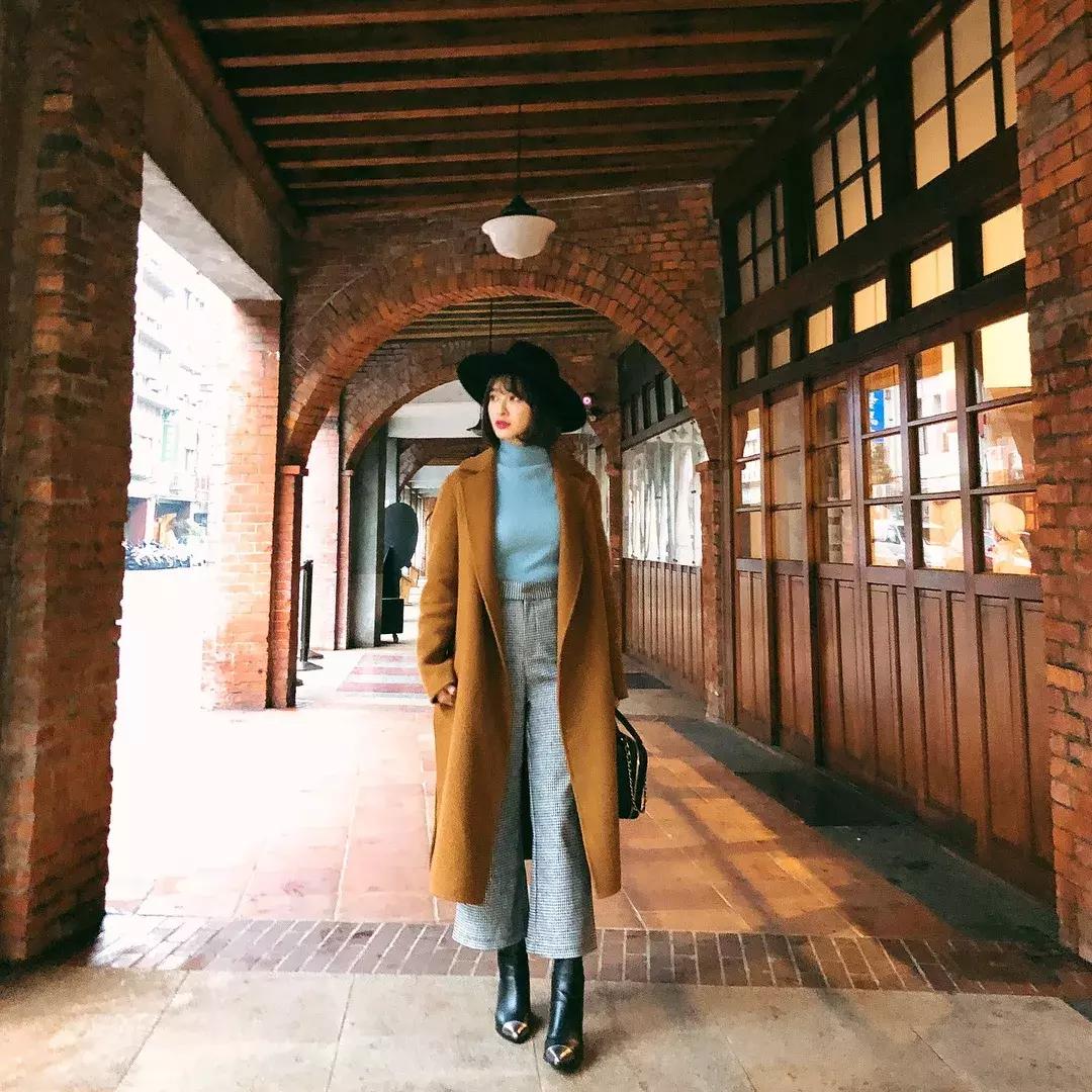 胖妹妹上衣显瘦秋天新款,超显瘦的裤子学生党秋天