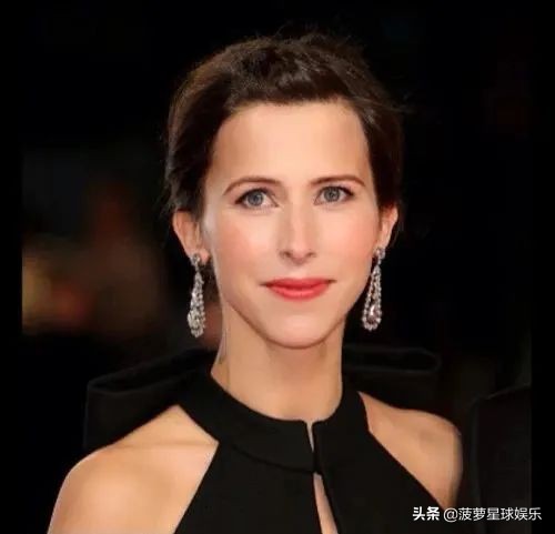 卷福和夏洛克的起源,卷福版福尔摩斯最后跟谁在一起了