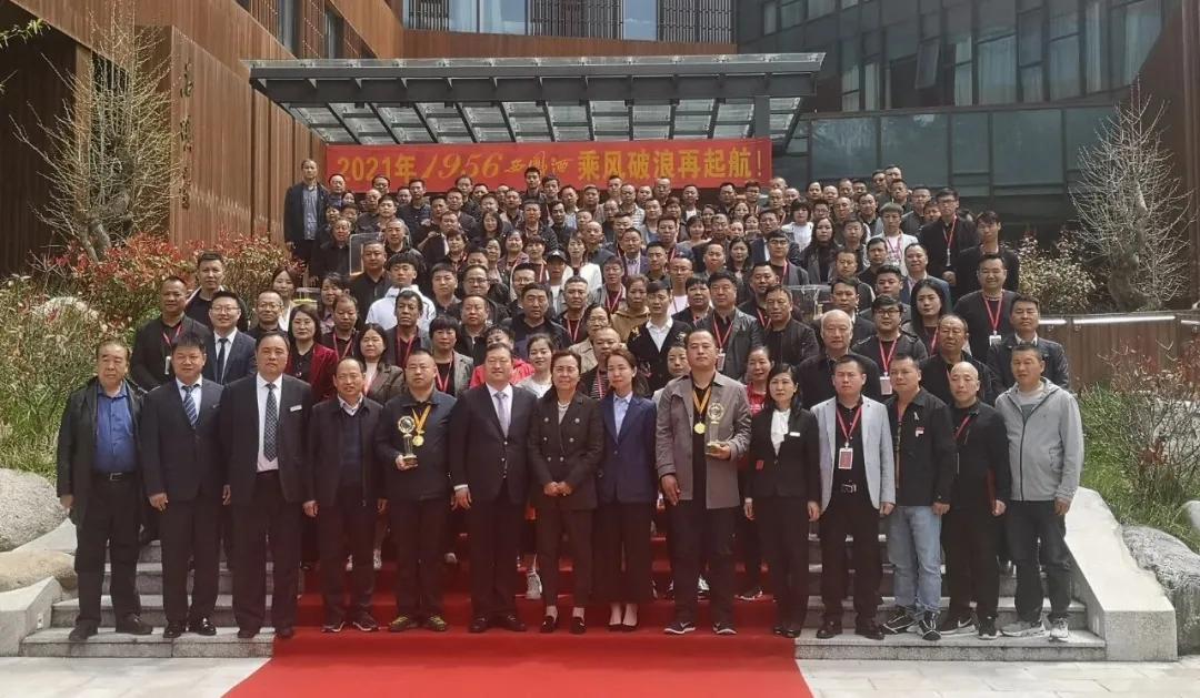 1956西凤酒出圈，为何是陕酒经销商的共富理想