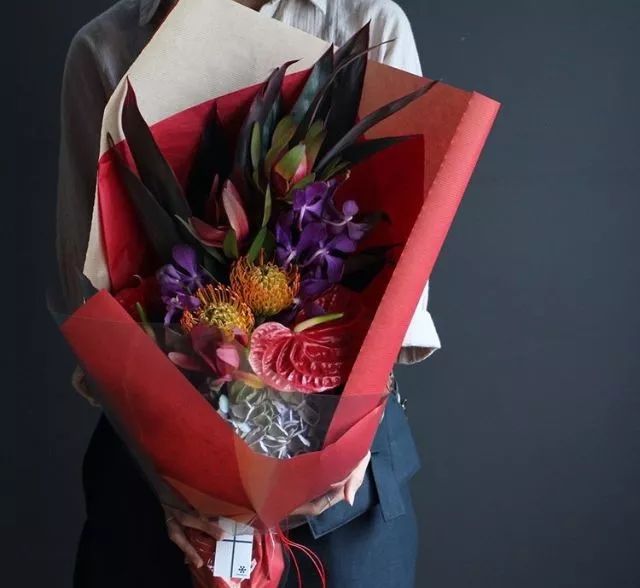 日式花艺作品,日本花店装修风格效果图