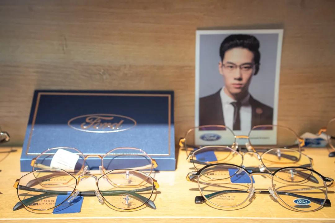 深圳有没有99元配眼镜的地方,深圳这边配眼镜多少钱