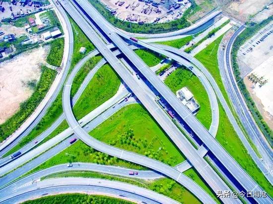 马銮湾对比海沧生活区,海沧马銮湾和临港新城