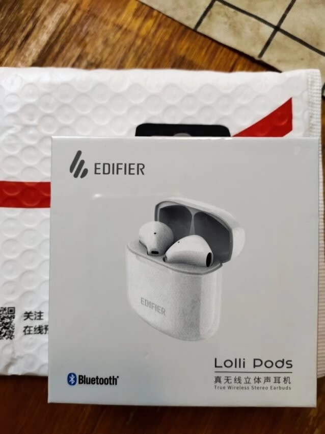 漫步者lollipods和airpods尺寸,苹果用airpods好还是用漫步者好