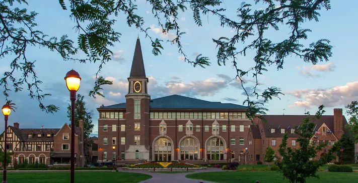 绉戠綏鎷夊澶у涓逛經鍒嗘牎,缇庡浗涓逛經澶у