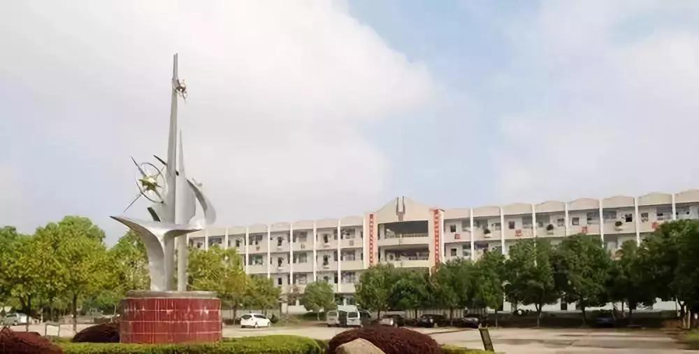 我叫湖口，这是我最新的简历