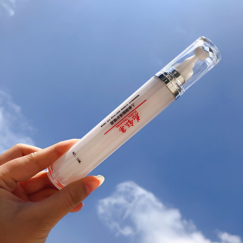 清爽型吸收好眼霜,补水保湿淡化黑眼圈的眼霜红榜