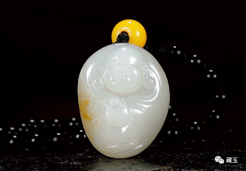 属虎女士戴玉佛好不好,女士戴玉佛还是玉如意