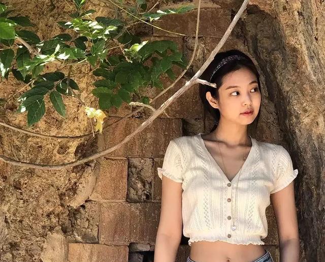 关晓彤撞衫大合集,关晓彤撞衫倪妮