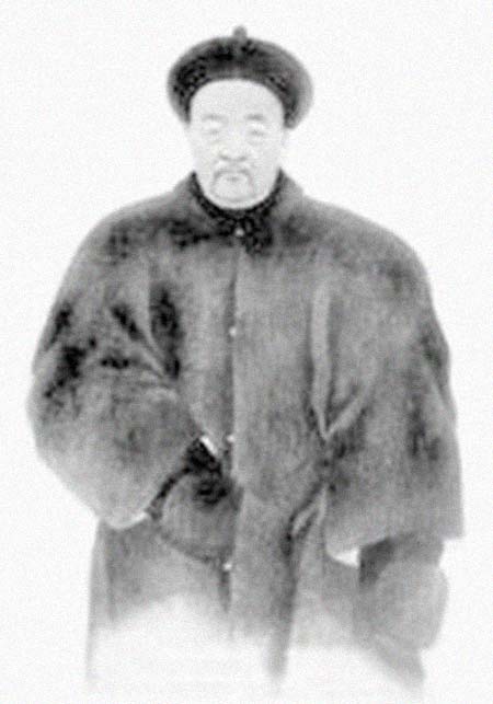 一英国人训练日本海*用军**单纵阵战术打败北洋舰队，清廷欲聘他来华