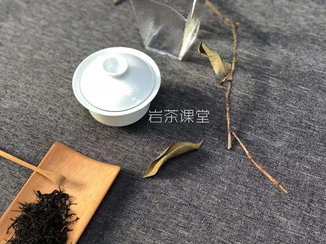 金骏眉茶外观什么样的好,正宗的金骏眉什么颜色