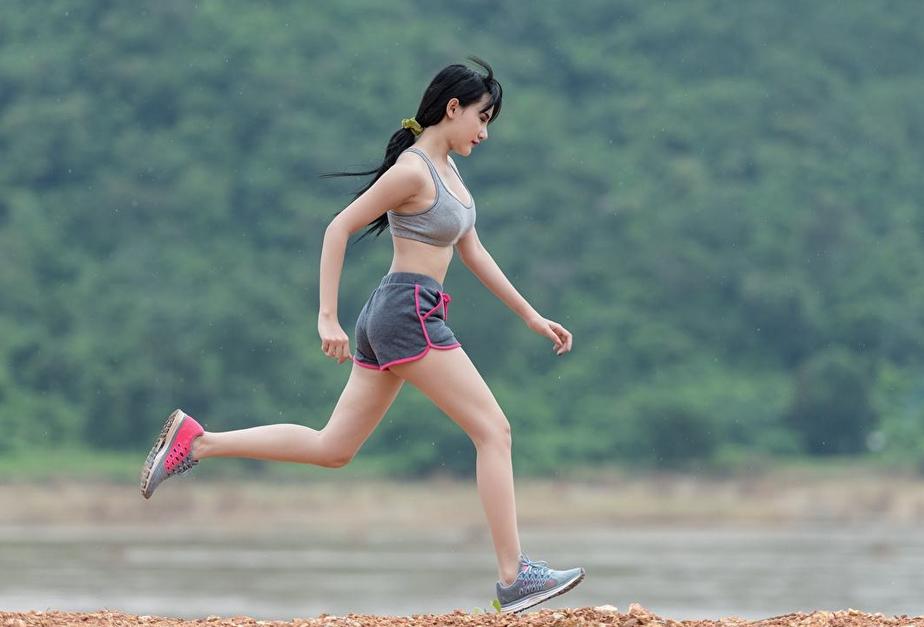 30岁女性体毛掉是什么原因,女性体毛重年老后可以减轻吗