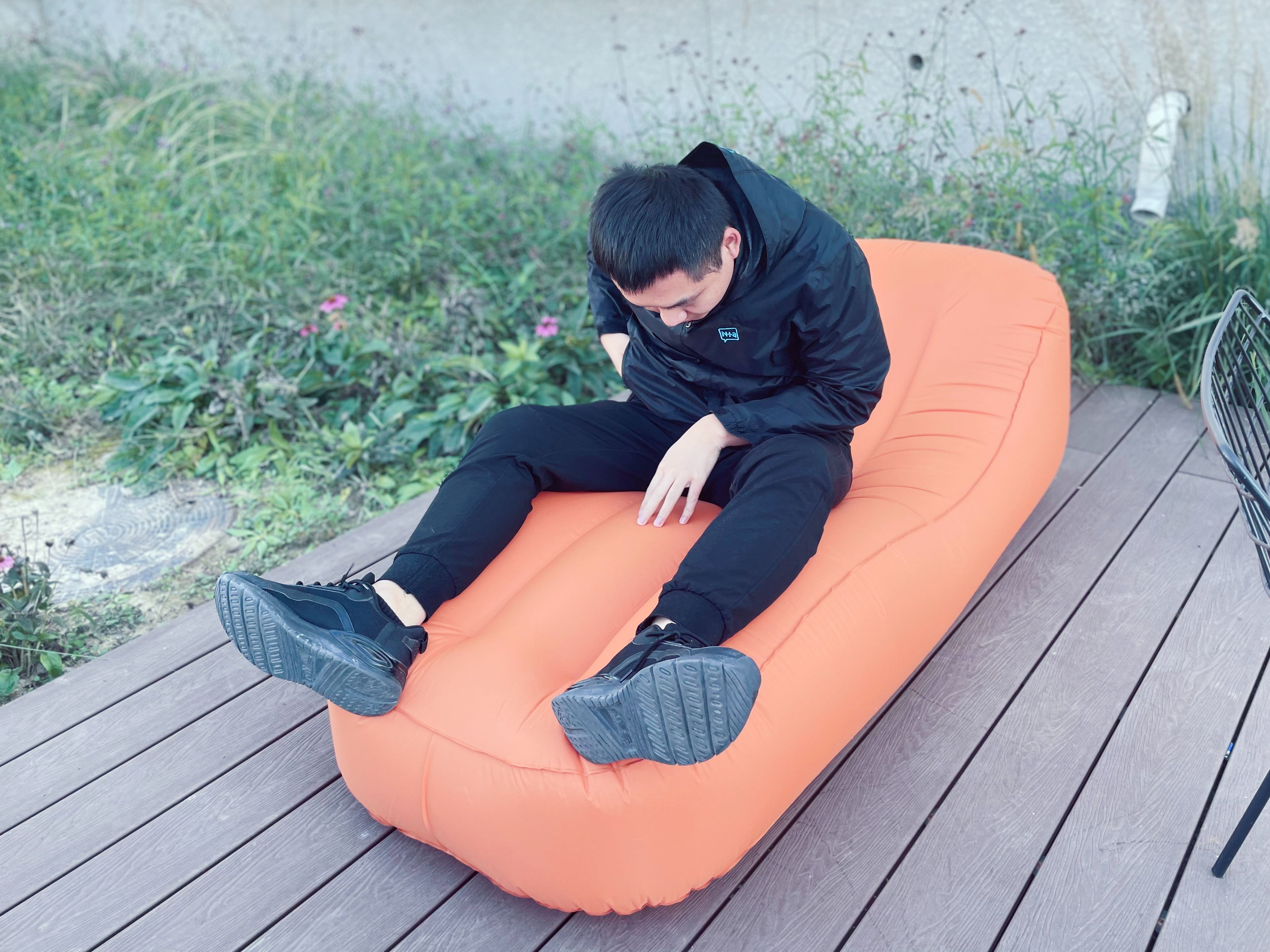 带靠背自动充气床,一键充气旅行床