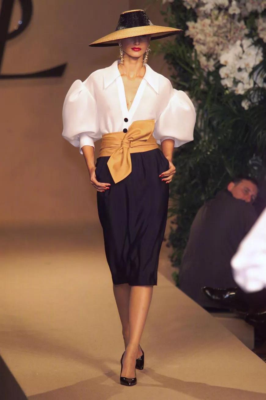 最火的泡泡袖上衣穿搭秋冬,夏天泡泡袖设计感小众上衣