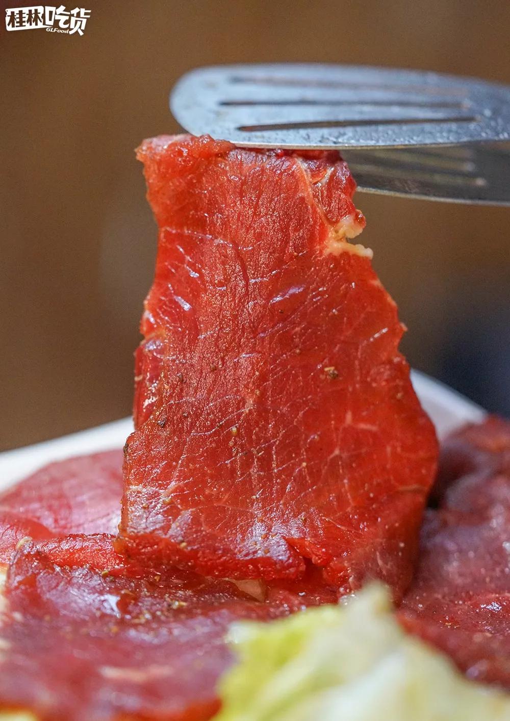 云南夫妻开小店,云南夫妇在宁德开烧烤店