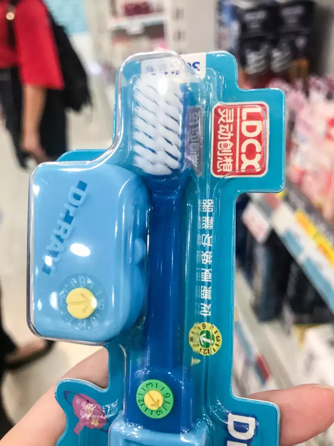 牙刷测评硬毛,儿童牙刷u型好还是传统牙刷好用