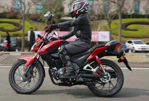 本田入门街车150cc推荐,本田街车四缸1000