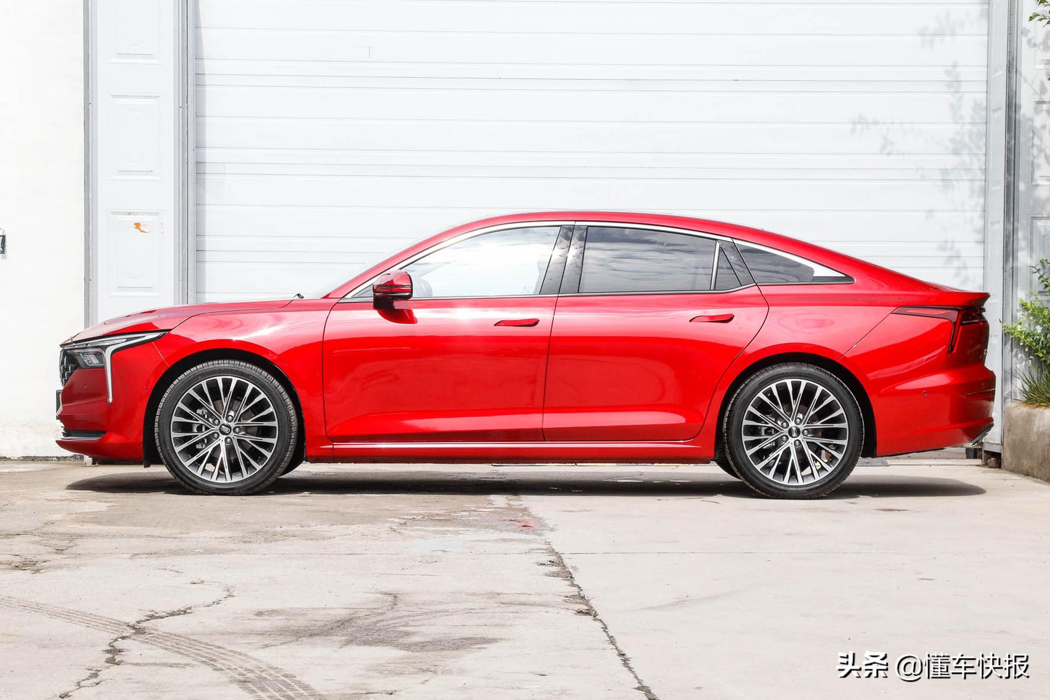 全新一代奔腾b70外观,全新一代奔腾b70实拍