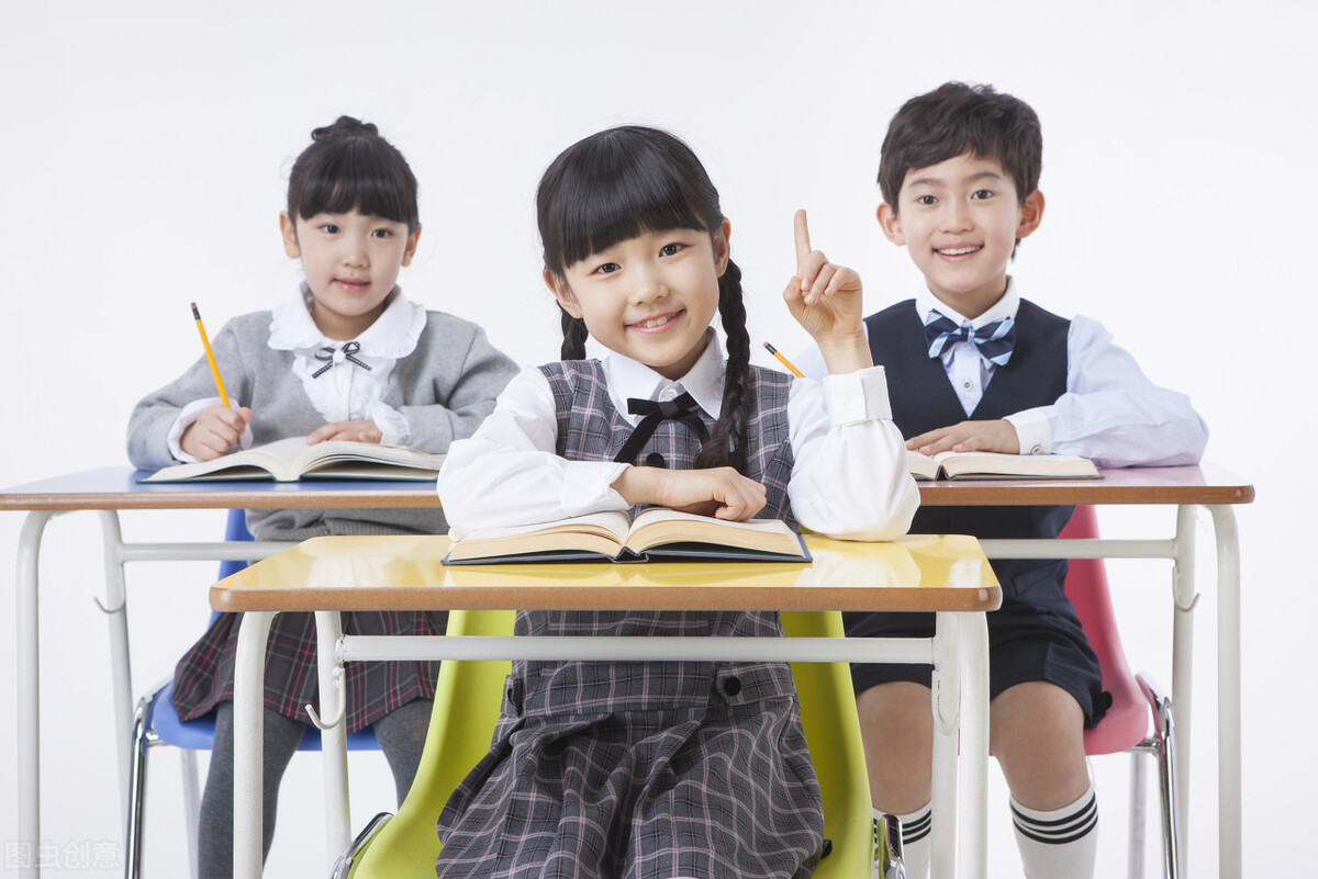 老人溺爱孩子的十种表现,老人溺爱孩子如何去纠正孩子