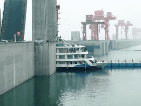 宜昌三峡水利大坝,三峡大坝世界最大水利工程