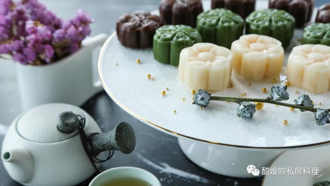 做好的冰皮月饼多久会变硬,冰皮月饼的皮冷冻后变硬怎么解决