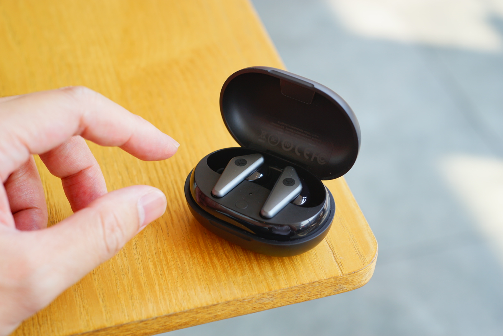 libratone小鸟耳机trackair+评测,安静轻盈的音乐