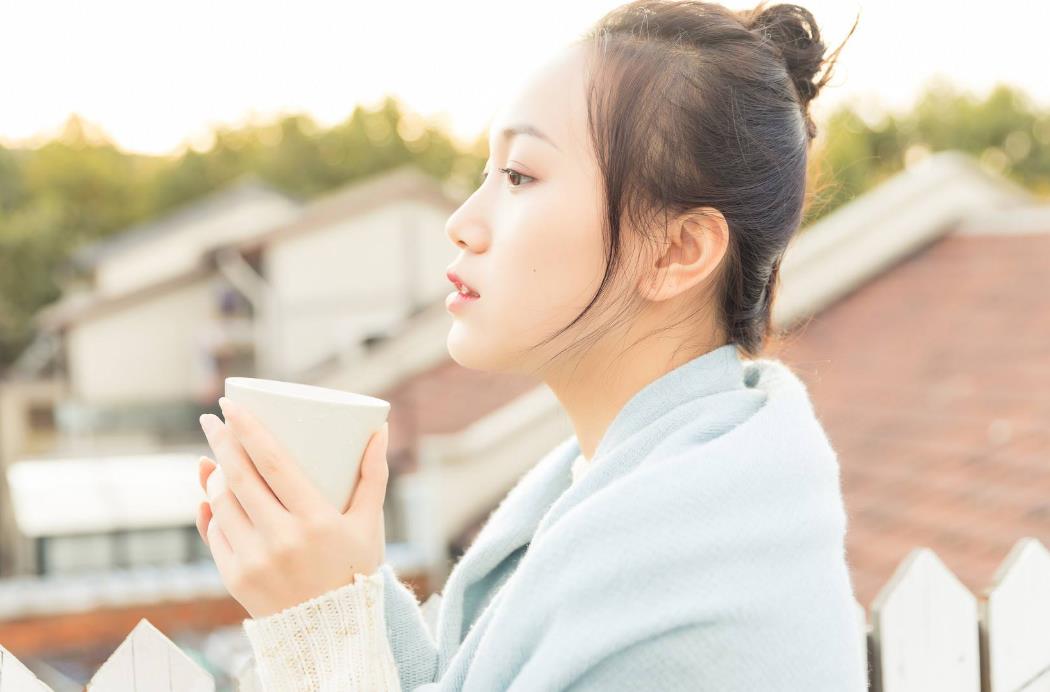 小月子期间月子水有必要喝吗,产后坐月子要多喝水吗