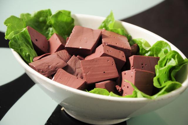 猪血吃多了拉黑便是什么原因,吃猪血为什么会拉黑