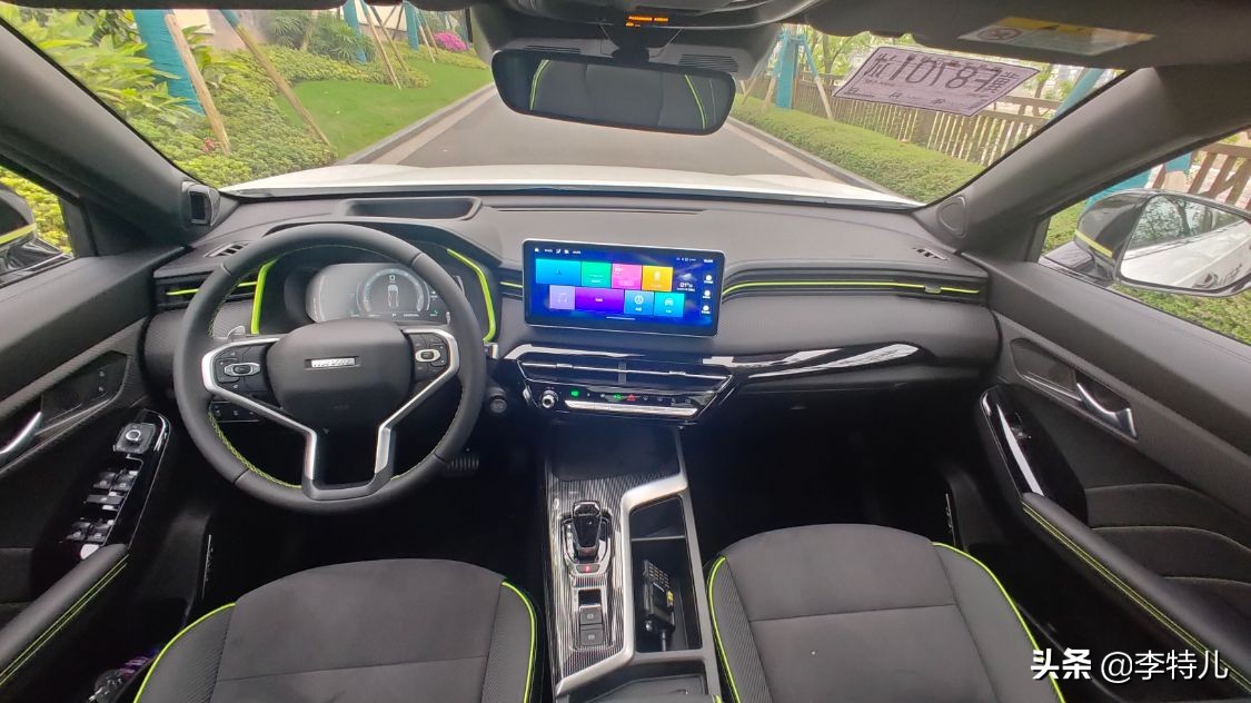 重庆试驾哈弗赤兔，满身智能安全配置7.7秒破百，这车能买吗？