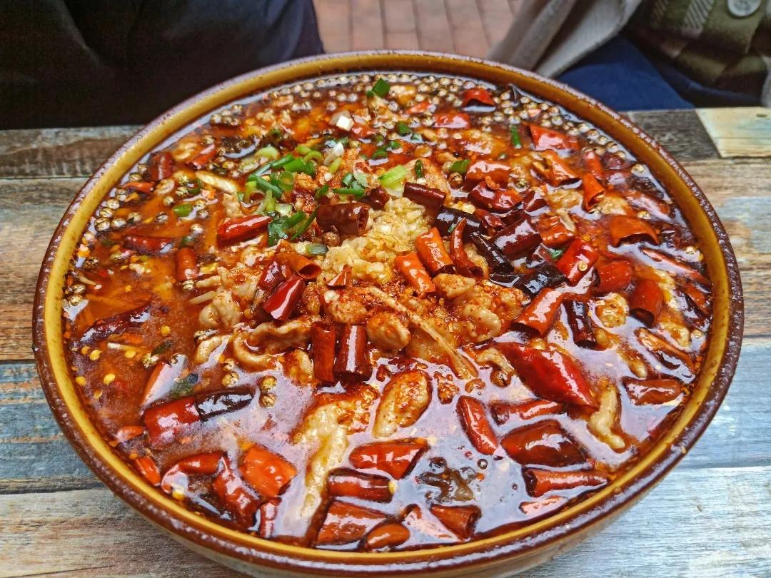 杩樺湪鐐瑰鍗栧悧,鍥涘窛鍦伴亾鍐掕彍澶栧崠