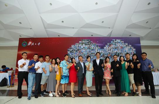 武汉工商学院2017晚会,武汉大学经管毕业晚会