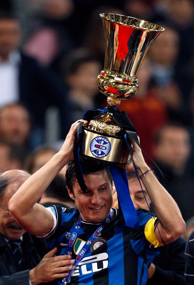 国际米兰球星萨内蒂图片,国米欧冠萨内蒂图文