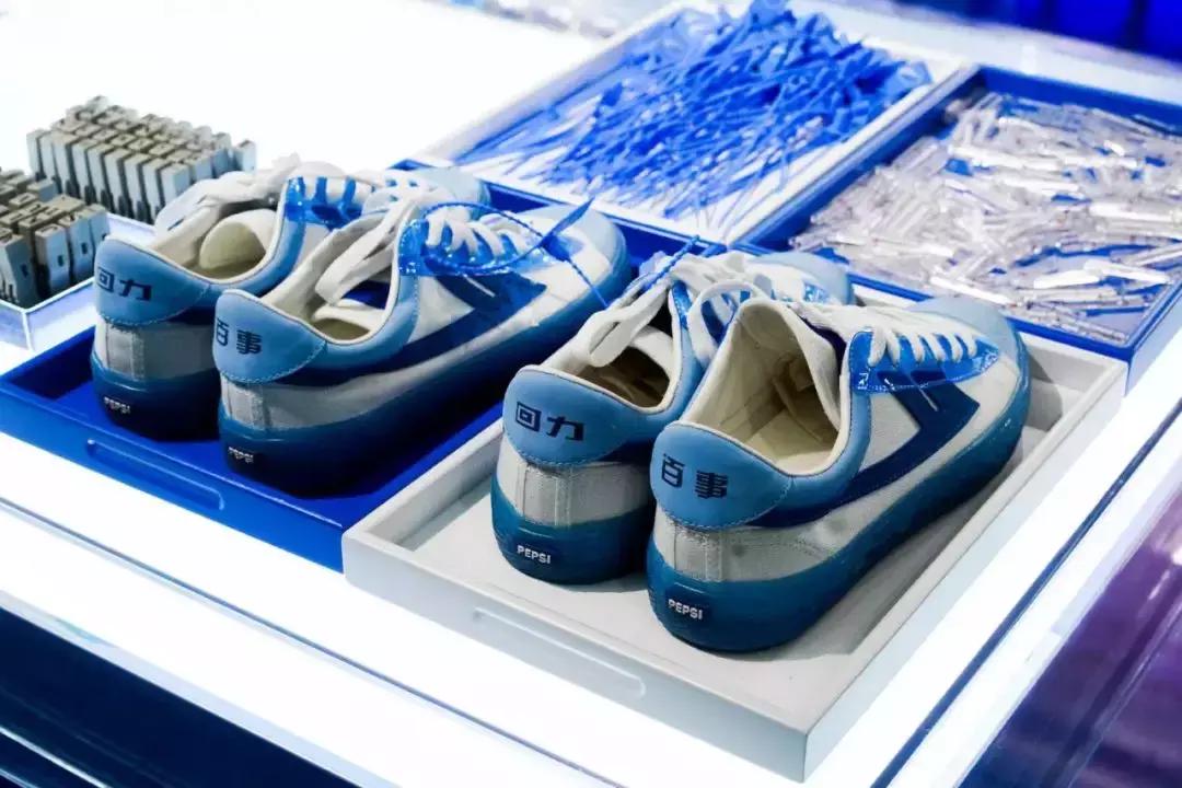 帆布鞋并不是人人都适合,匡威的帆布鞋和普通帆布鞋的区别