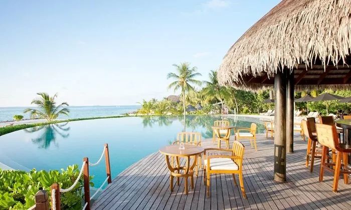 南阿里环礁,丽世岛度假村