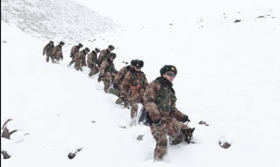 100张中国海防巡逻图,看哭了盘点中国军人的戳泪瞬间