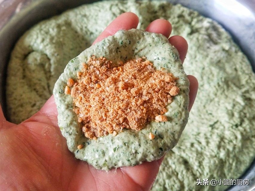 艾叶糯米糍粑简单做法,做艾叶糍粑的全过程