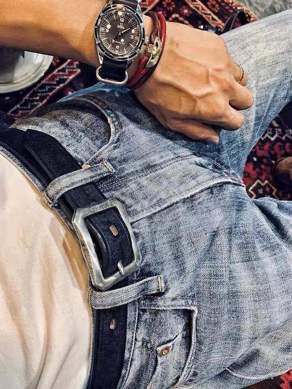 在搭配的海洋里腰带的故事也值得一说