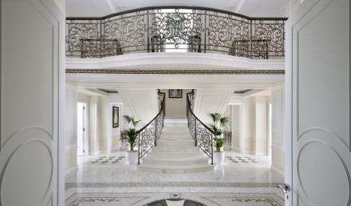 迪拜范思哲酒店帝国套房,迪拜范思哲宫殿酒店图片