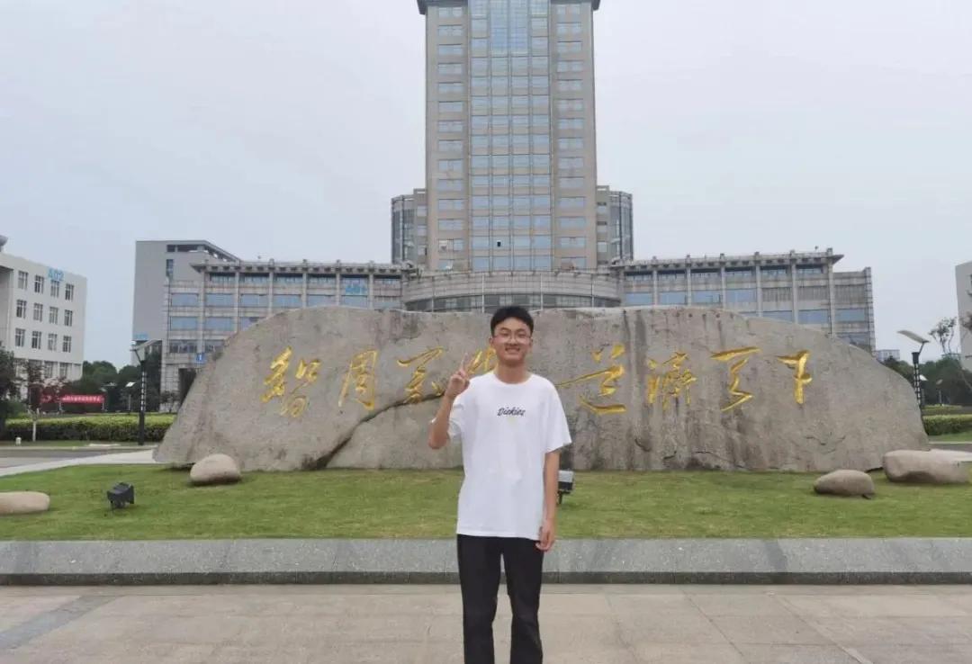 南昌南大当代学校怎么样,南昌市当代学校高中部招生简章