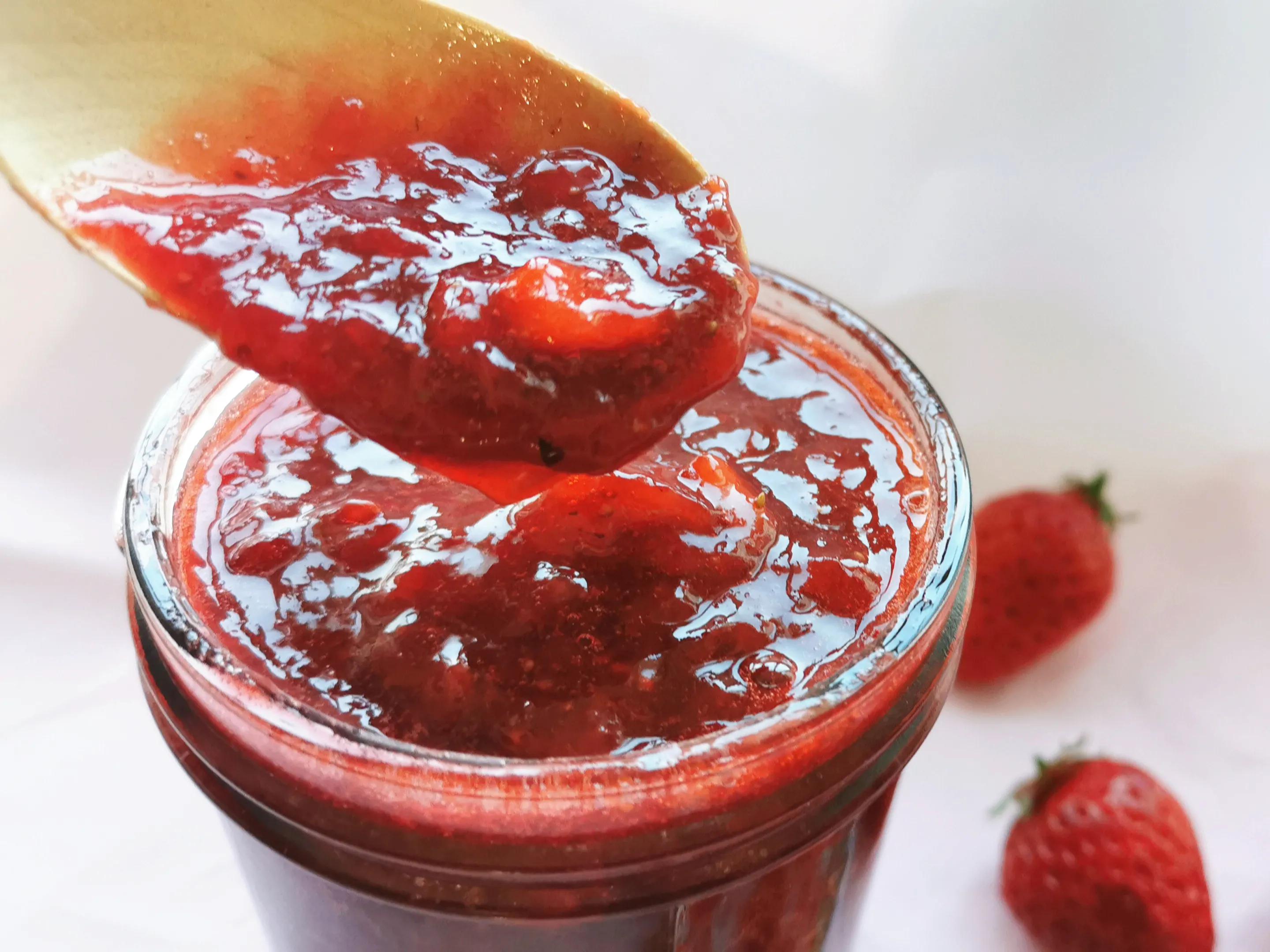 自制草莓酱的家常做法简单,自制简易草莓酱才好吃