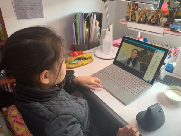 上网课的孩子如何保护好视力,特殊时期网课怎么保护孩子的视力