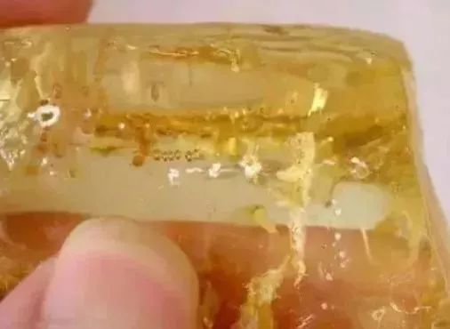 蜜蜡首饰十大克星,佩戴蜜蜡的注意事项