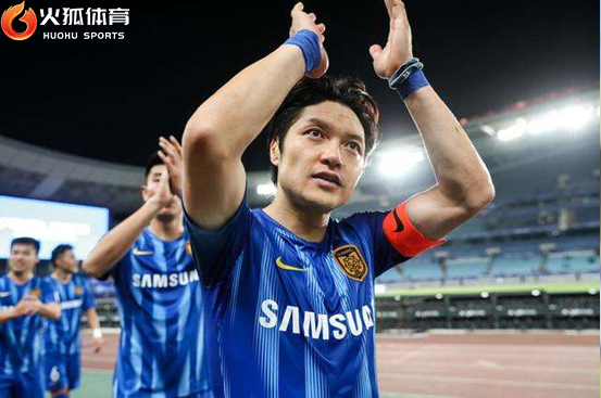 火狐体育：中超两老将自由身，申花球迷调侃名额已用完，回老家？