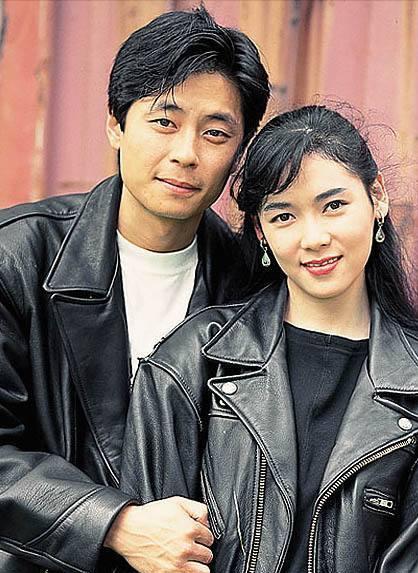 王杰被毒嗓子是真是假,王杰被毒哑之谜