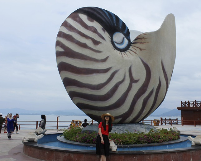 广州自驾去三亚旅游攻略,三亚自驾去新疆旅游攻略