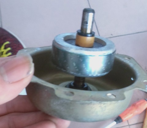 台式电风扇电机结构图,电扇台式电机实物电路图